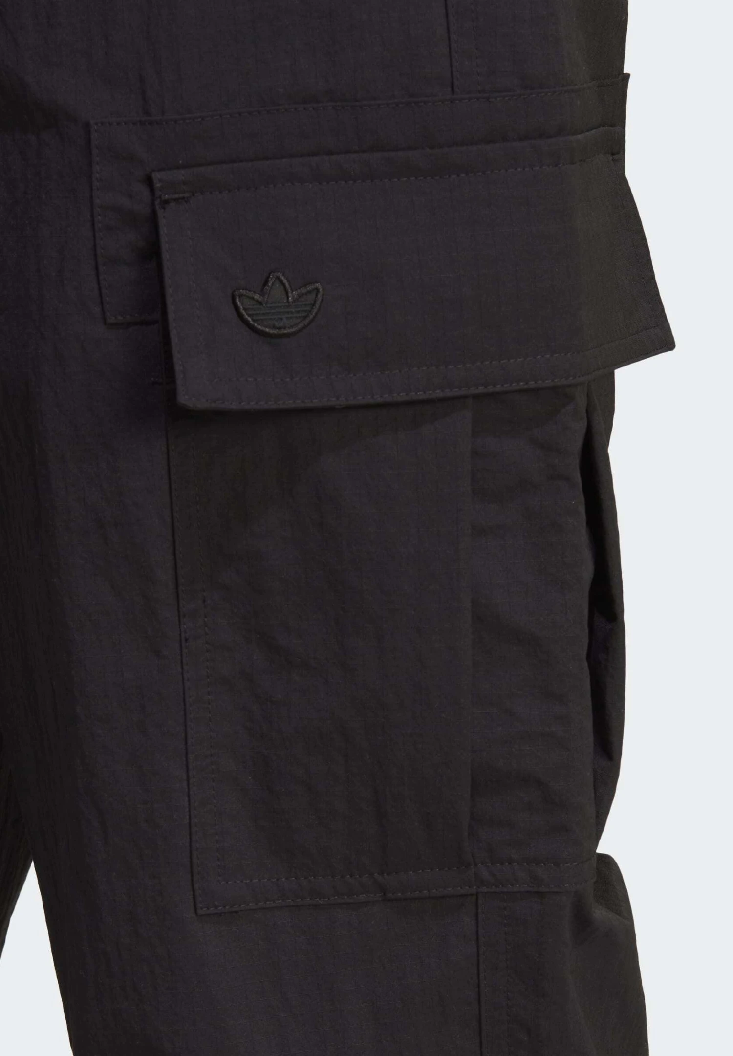 Adidas Originals P Ess - Pantalones Cargo - Black - Imagen 5